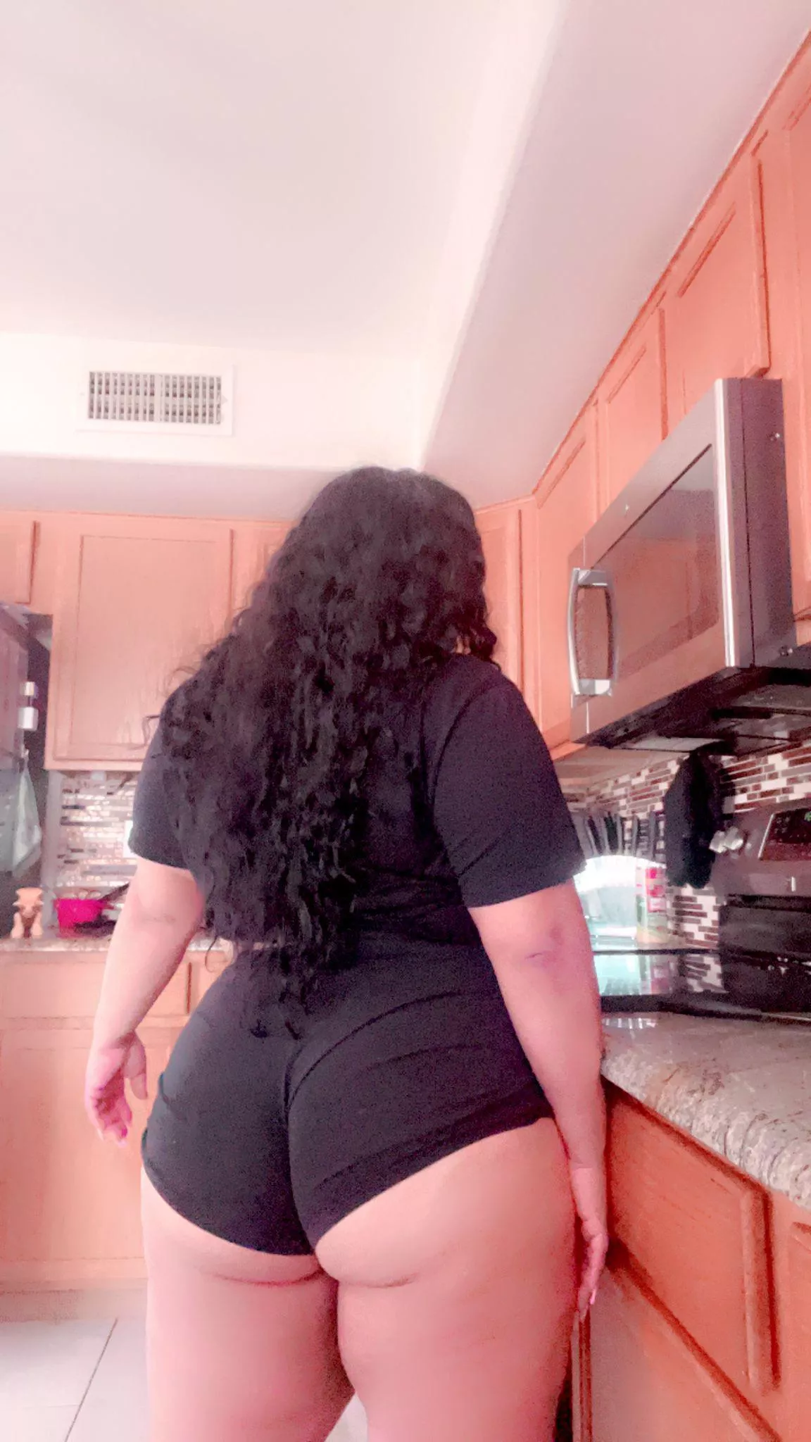 Looking for fun tonight 🔥🤤🍑🍑😈