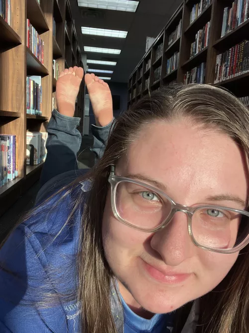 Muah from your favorite foot librarian 😘