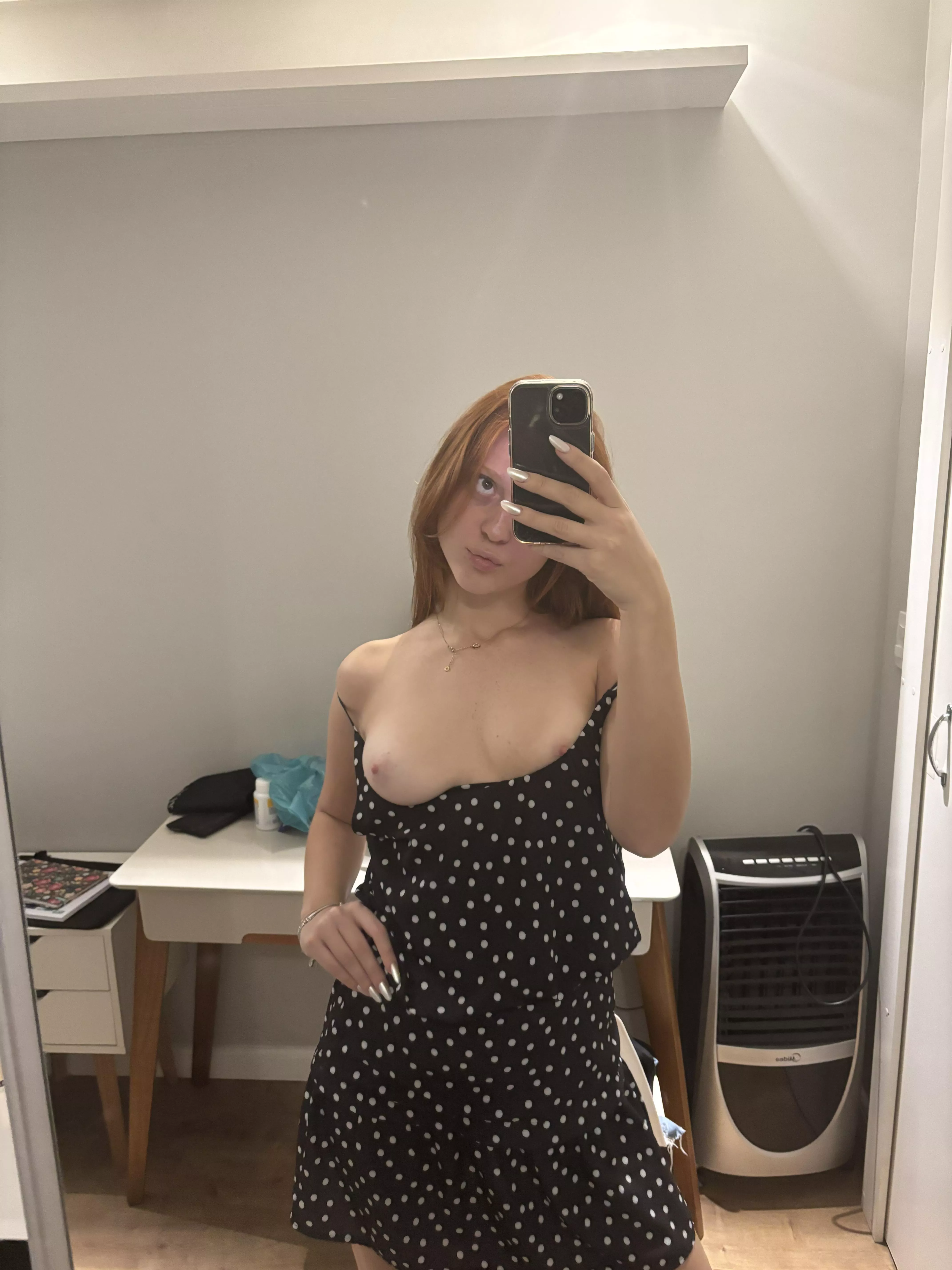 Now, where are the redhead lovers here 