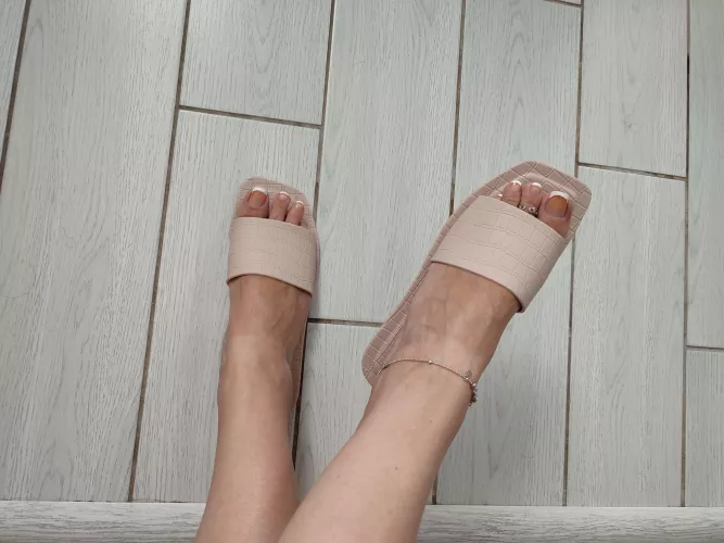 Open toes and french toes