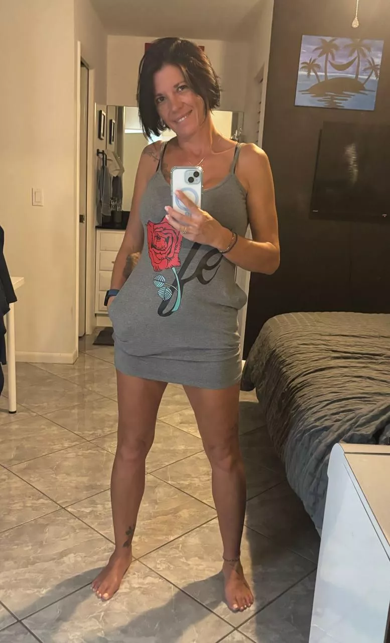 Smash or pass on an 60s wife?