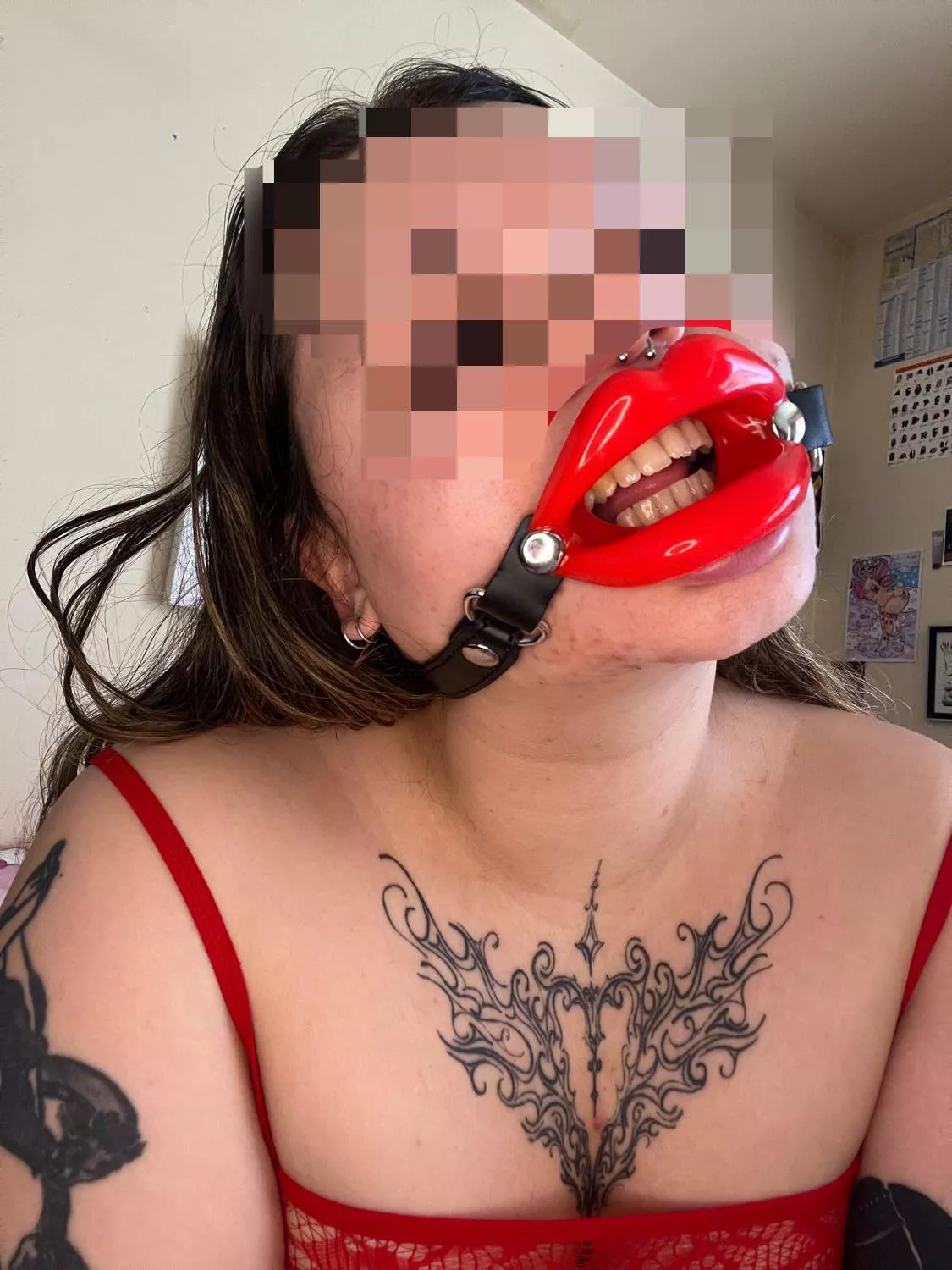 Something a little different than my usual metal mouth retractors 