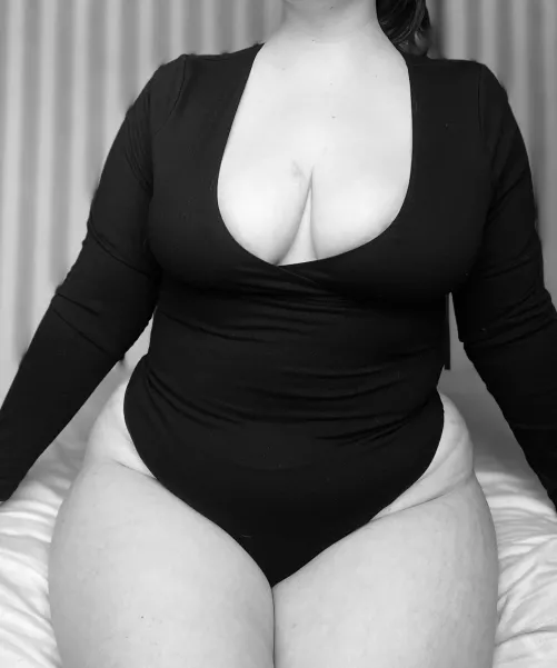 Thick thighs take lives 