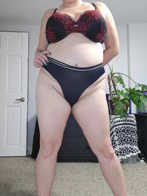 2 months of no trimming, its getting long 