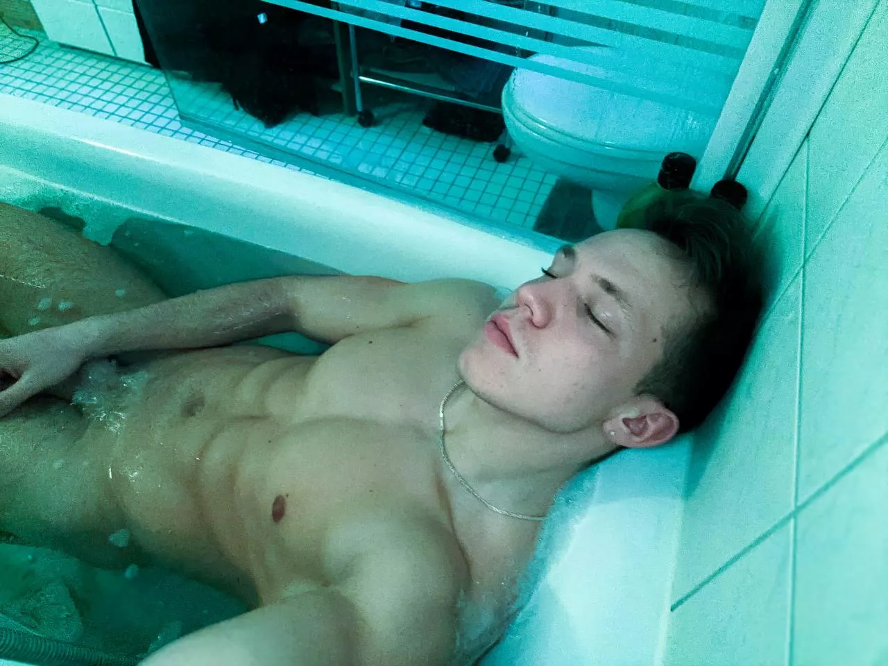 [21] Keep up with me here 😜