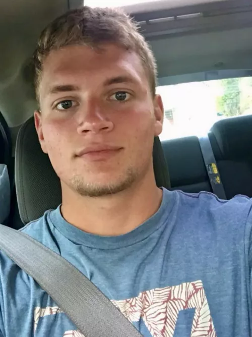 (26) selfie in the car 🤳🏼