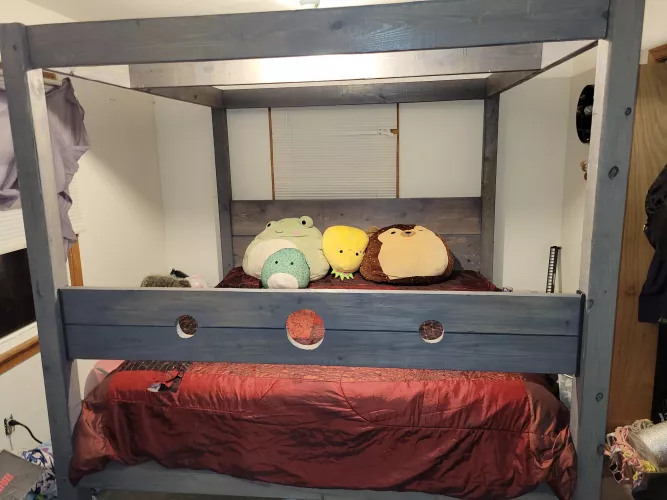 built the new bed. still have to add tie off points.