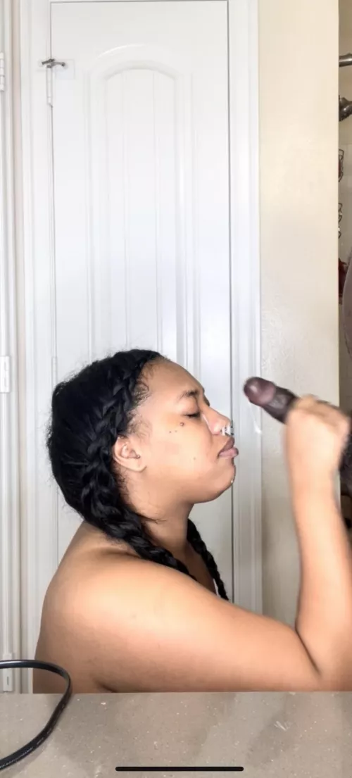 Come say hey on my free OF baby 👅👅