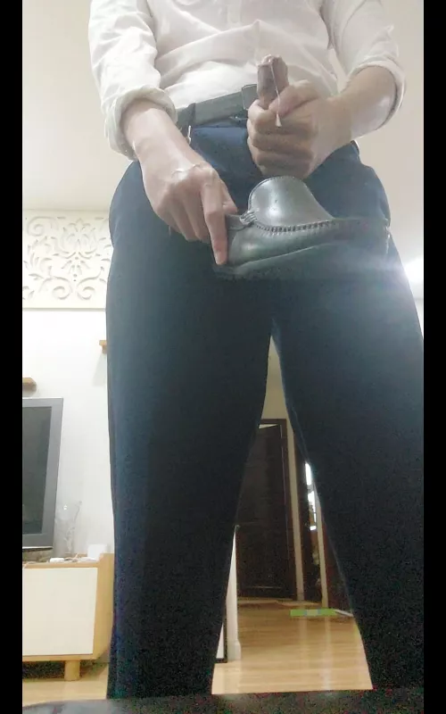 Cumming on my coworker's shoes 