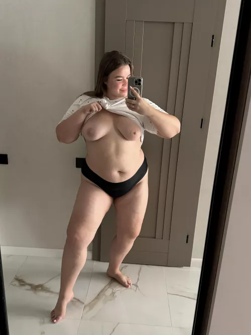 Does my tummy look cute?