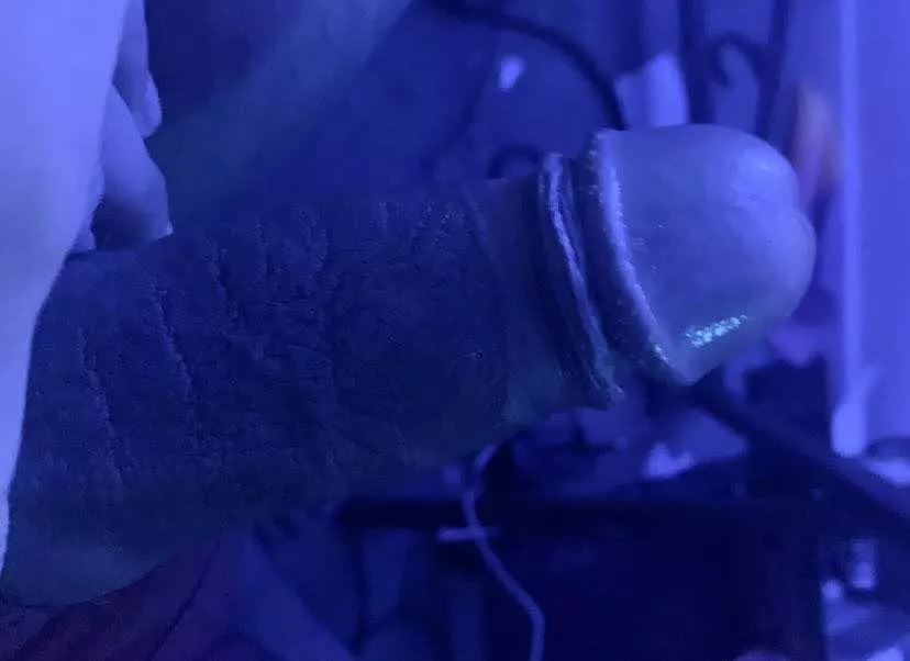 Fresh 18 year old. Super horny. 