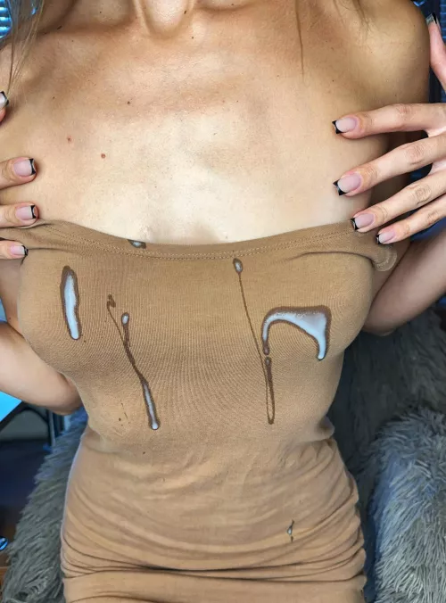 Give me a if you want your cum dripping down that redheads chest