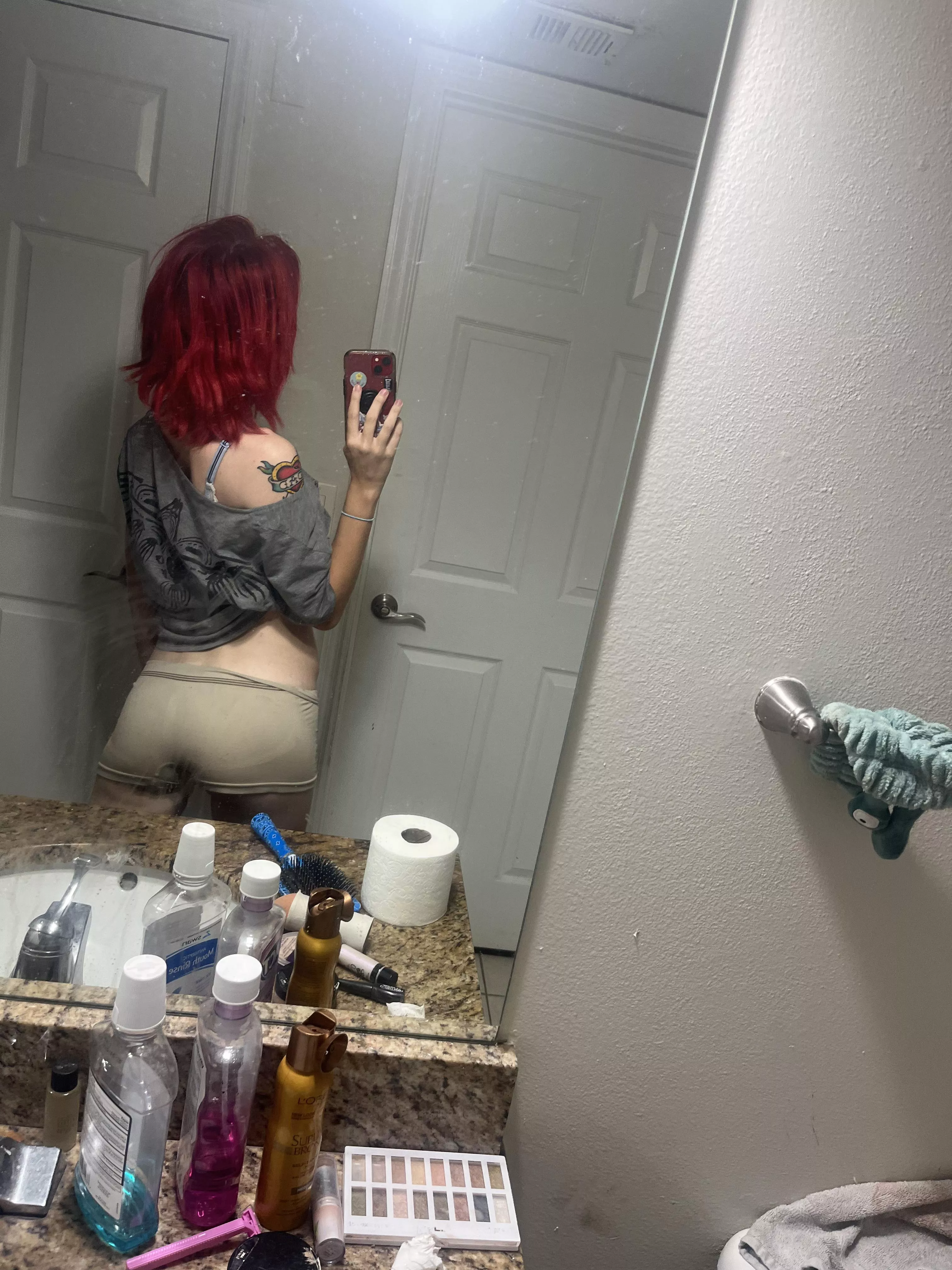 I like my hair pulled 😏