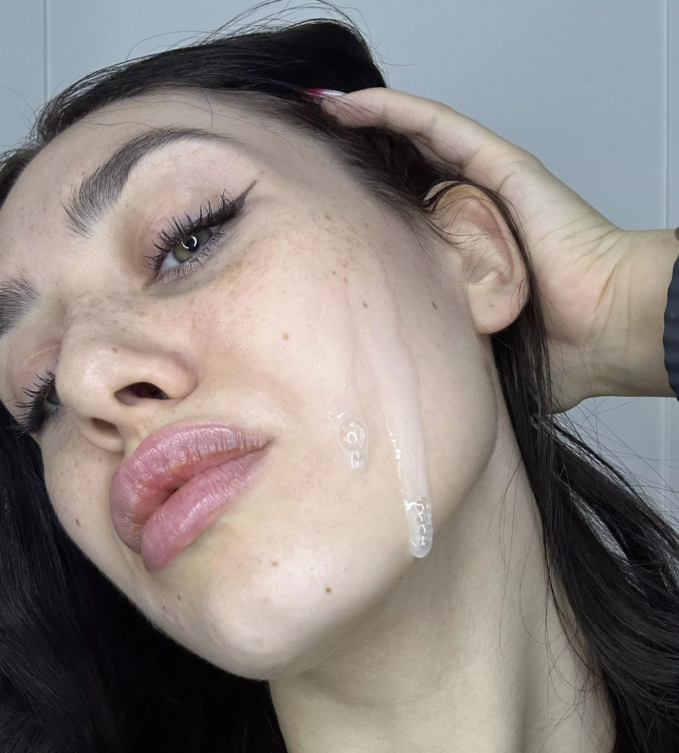 it makes me smile to have cum on my face