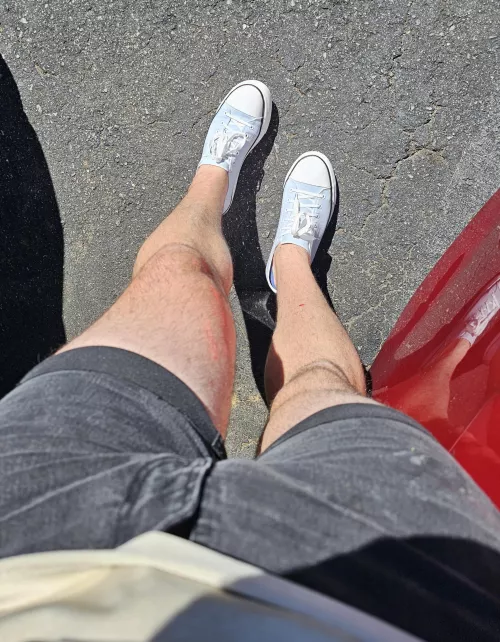 Long legged sissy sub