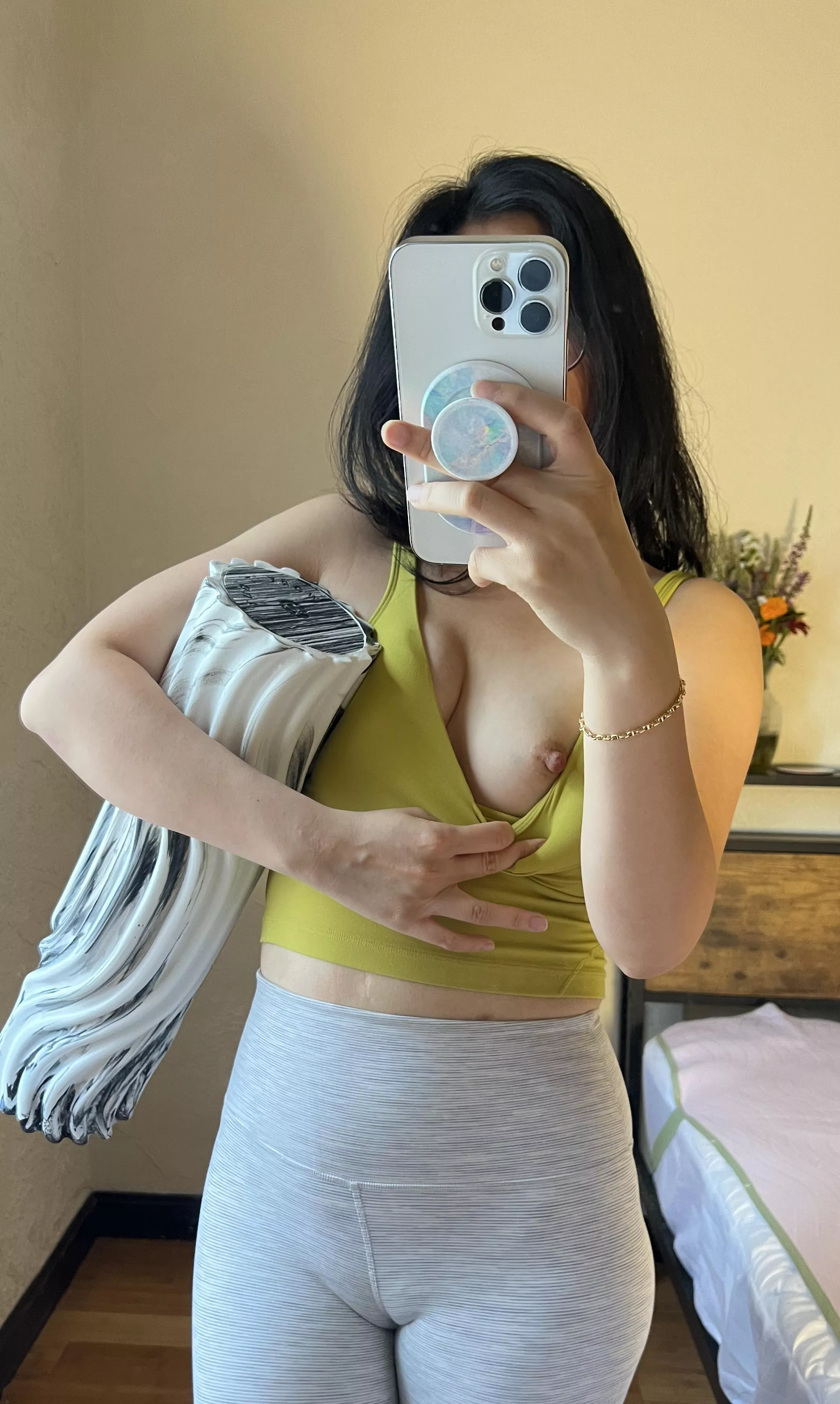 love working out with a cameltoe 