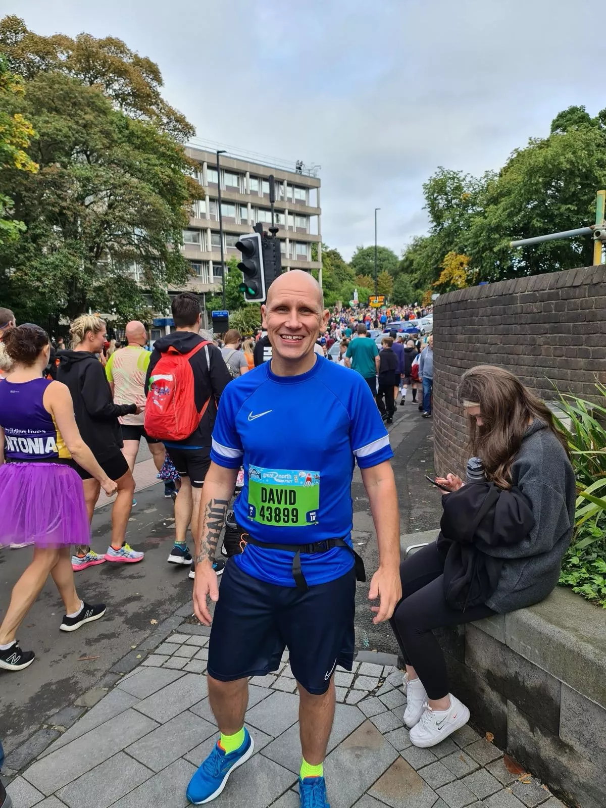 M 46 darlo looking for females for nsa. I know this is more like grinder on here