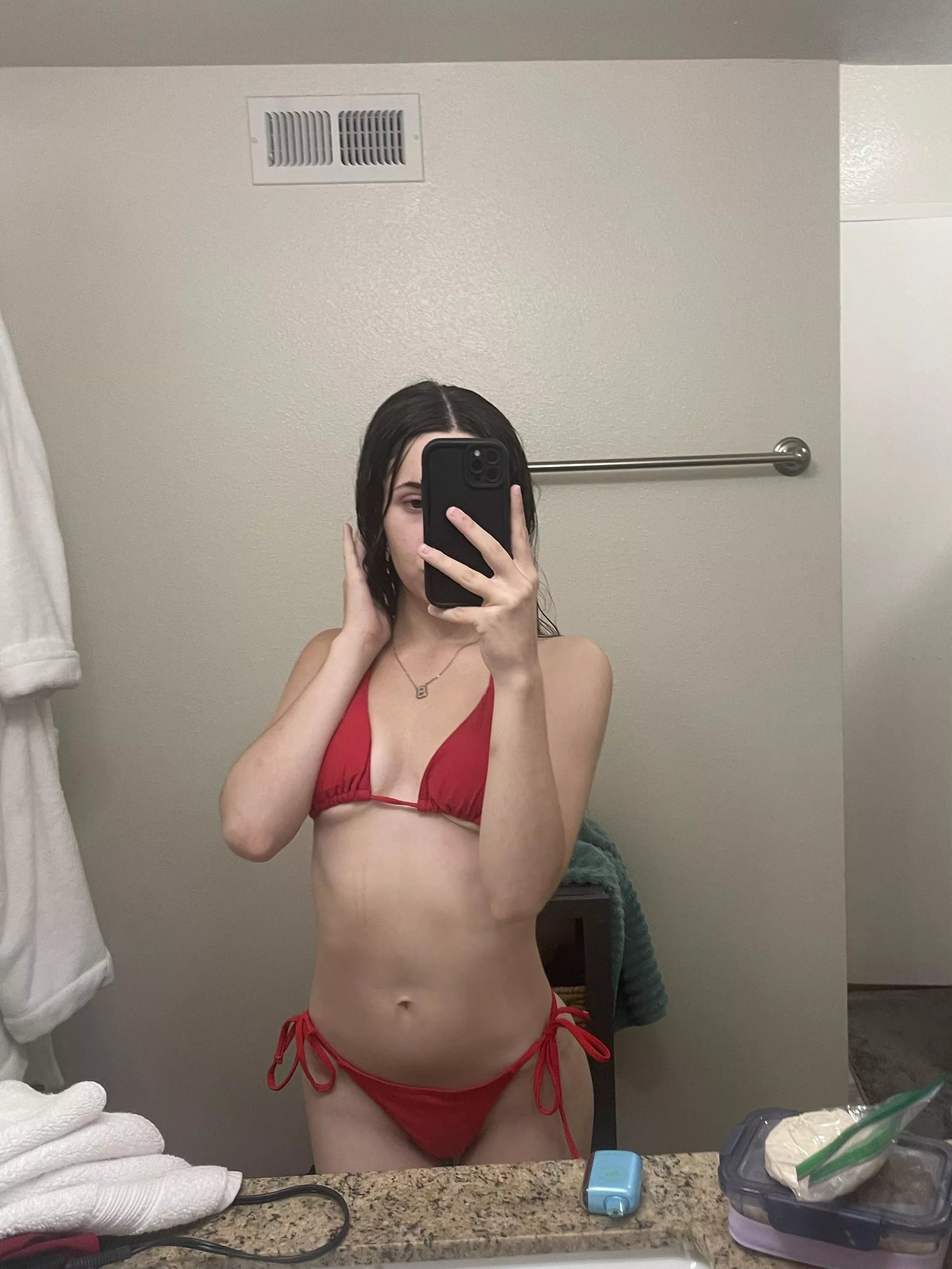 My birthday is so close 11 more days!!! Who’s gonna buy my birthday nails?👀😩🙏