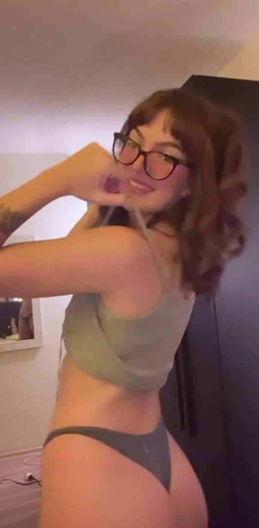 My ginger fat ass needs to be eaten as your breakfast