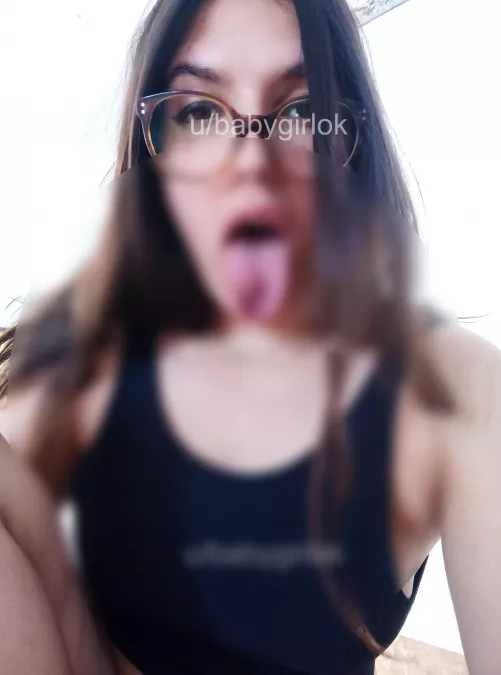 My wet tongue is only available to alphas, keep imagining and dreaming, loser!