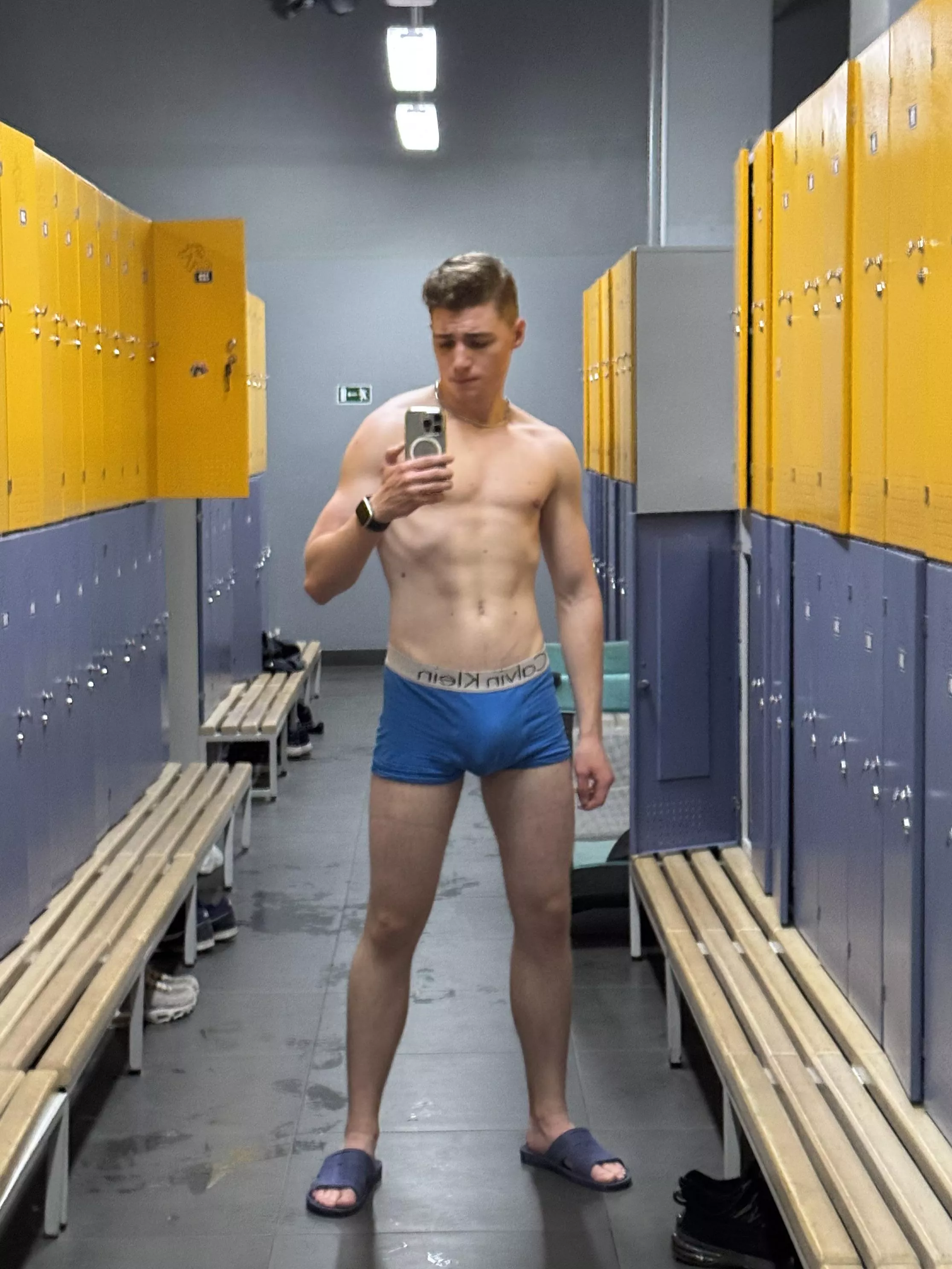 Need a gym bro/coach to send these kinds of pics to 