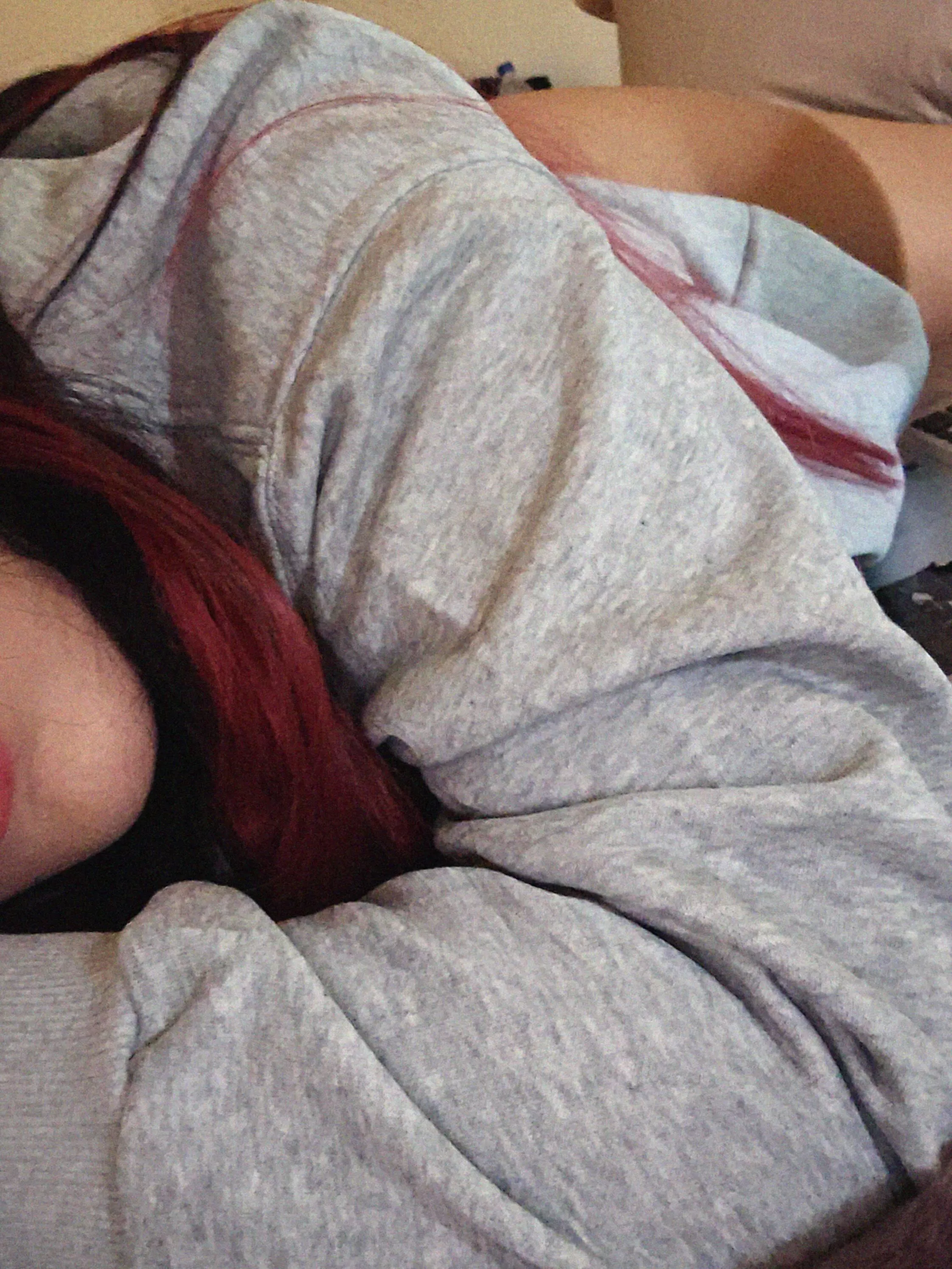 off duty and feeling relaxed. who wants to hang out and talk 27 F4M