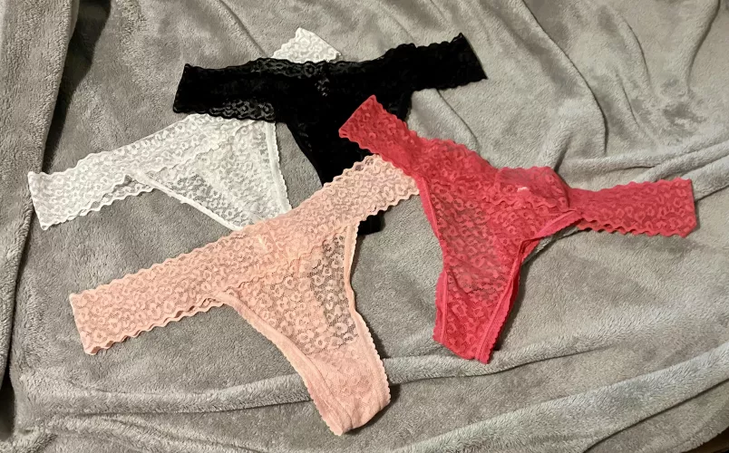 [selling] 5 DAY WEAR!! Lacey thongs saturated in my pussy juices 💦💦💦 $30 shipped!! Message for more details 🫦