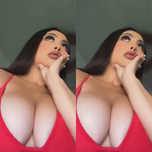 The only milf you need from now on out 😌