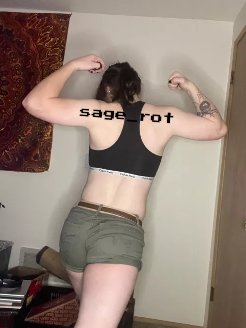 u like strong girls?