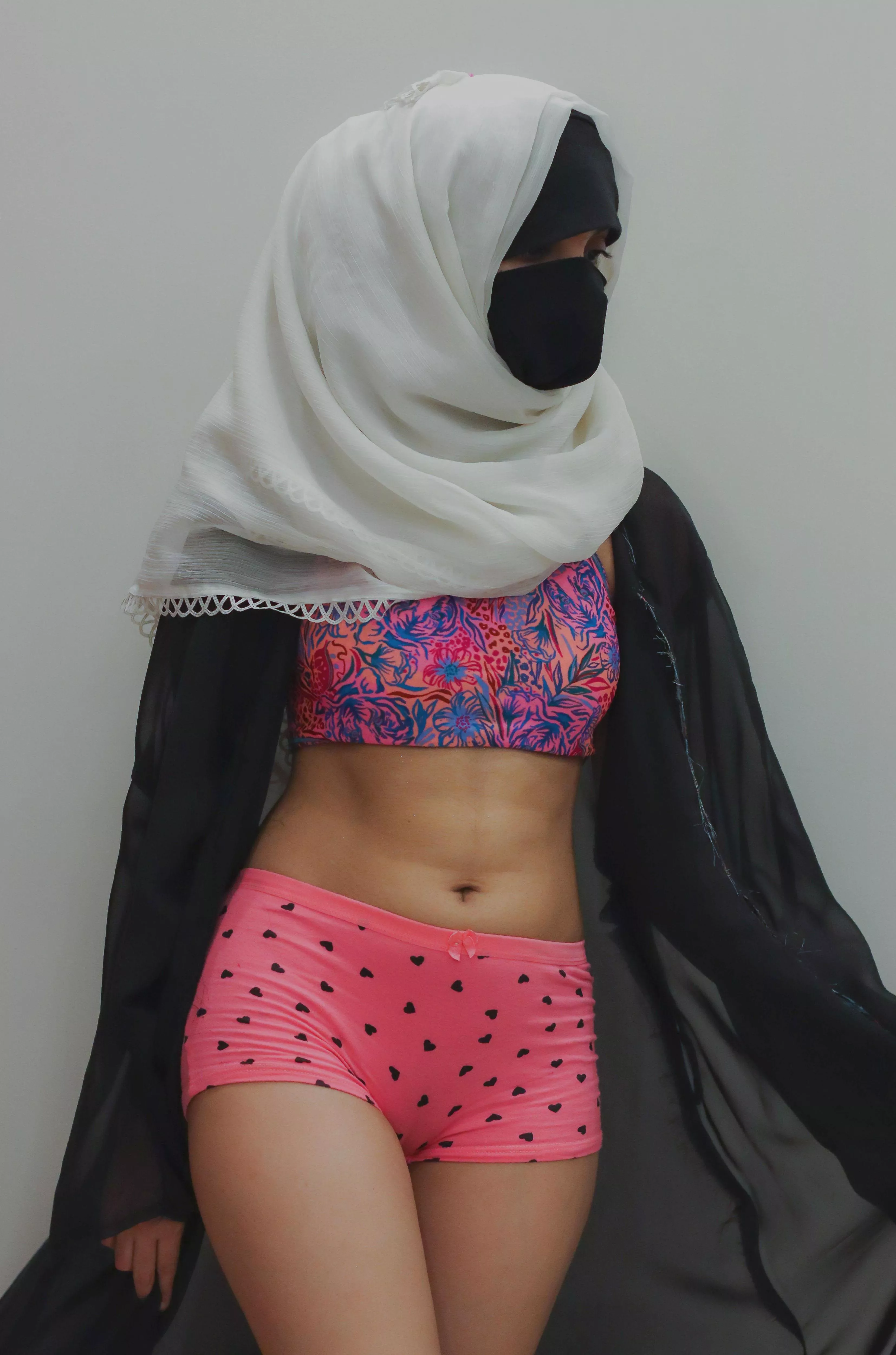 why do people assume i'm weak just because i wear hijab