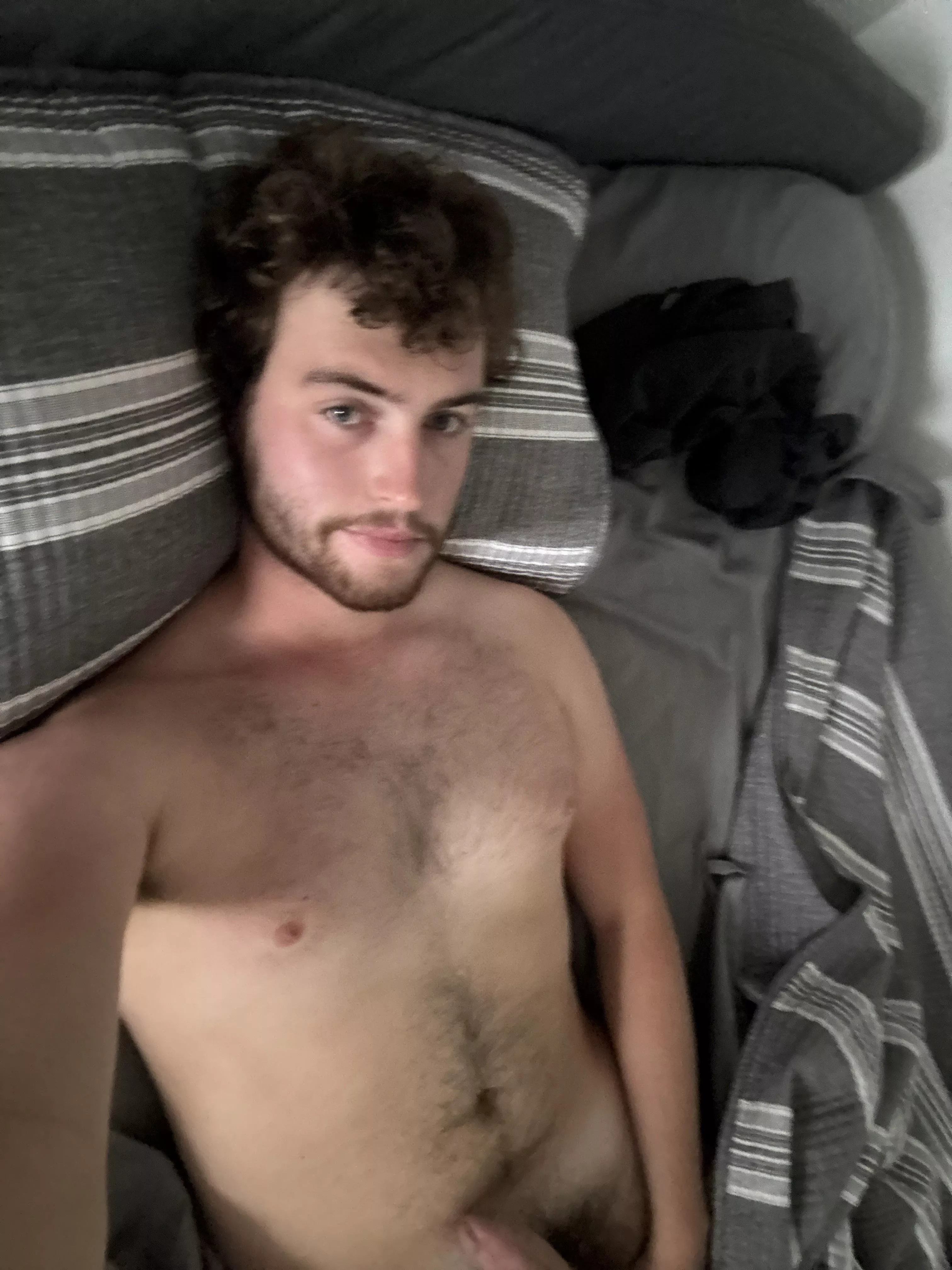 21m 6’7 very kinky college looking for kinky prvy guys who show face - snap is ianthet21 