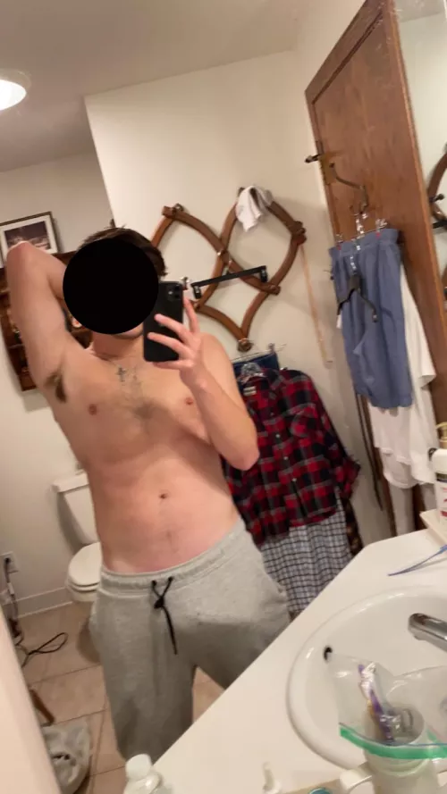 23M - give me your honest opinion 