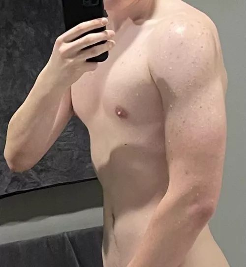 24[M4F / MF] 6’7” tall and athletic guy looking for couples. Experienced. #San Francisco 