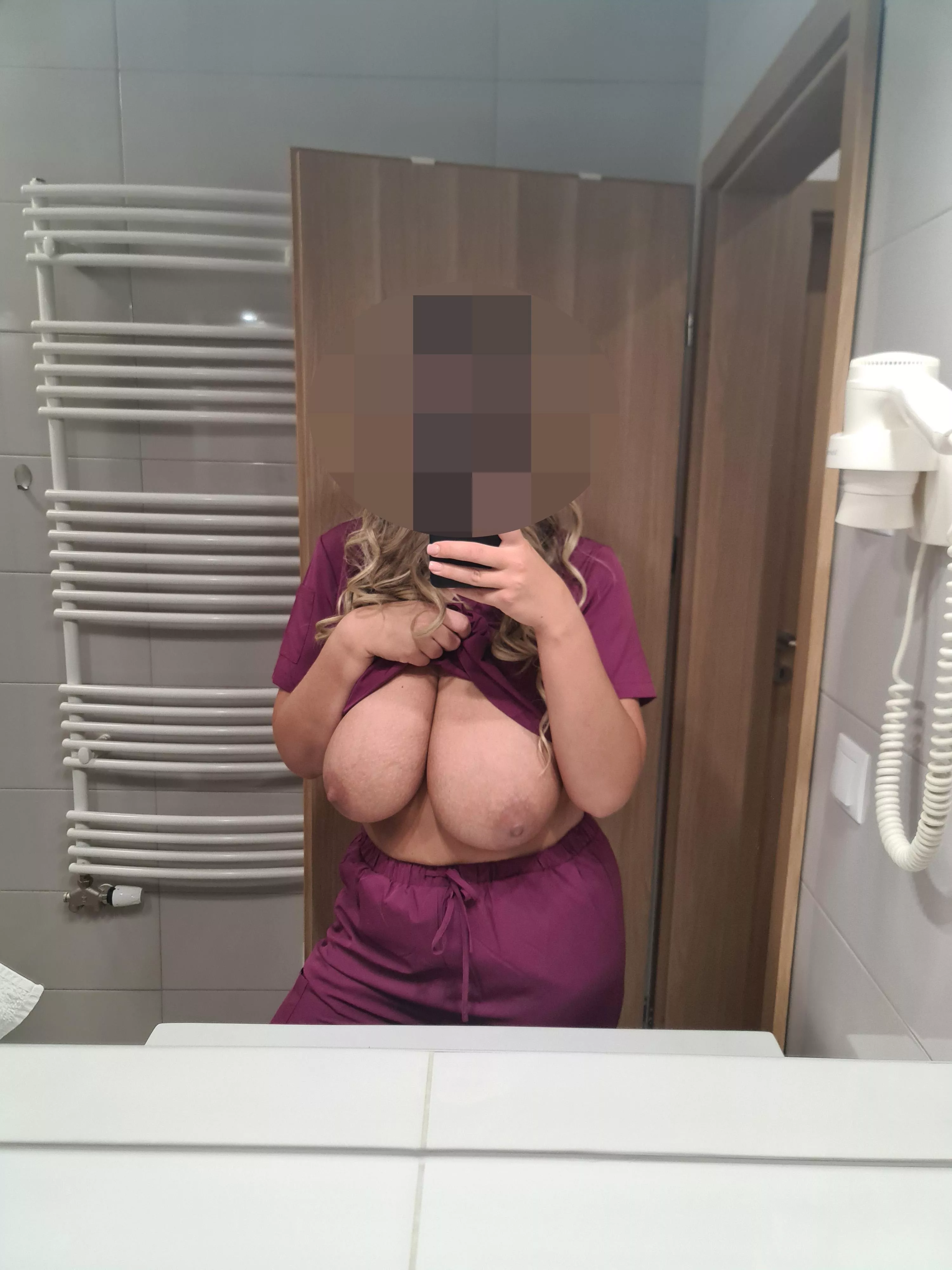 A joyful nurse means good fortune for the patient
