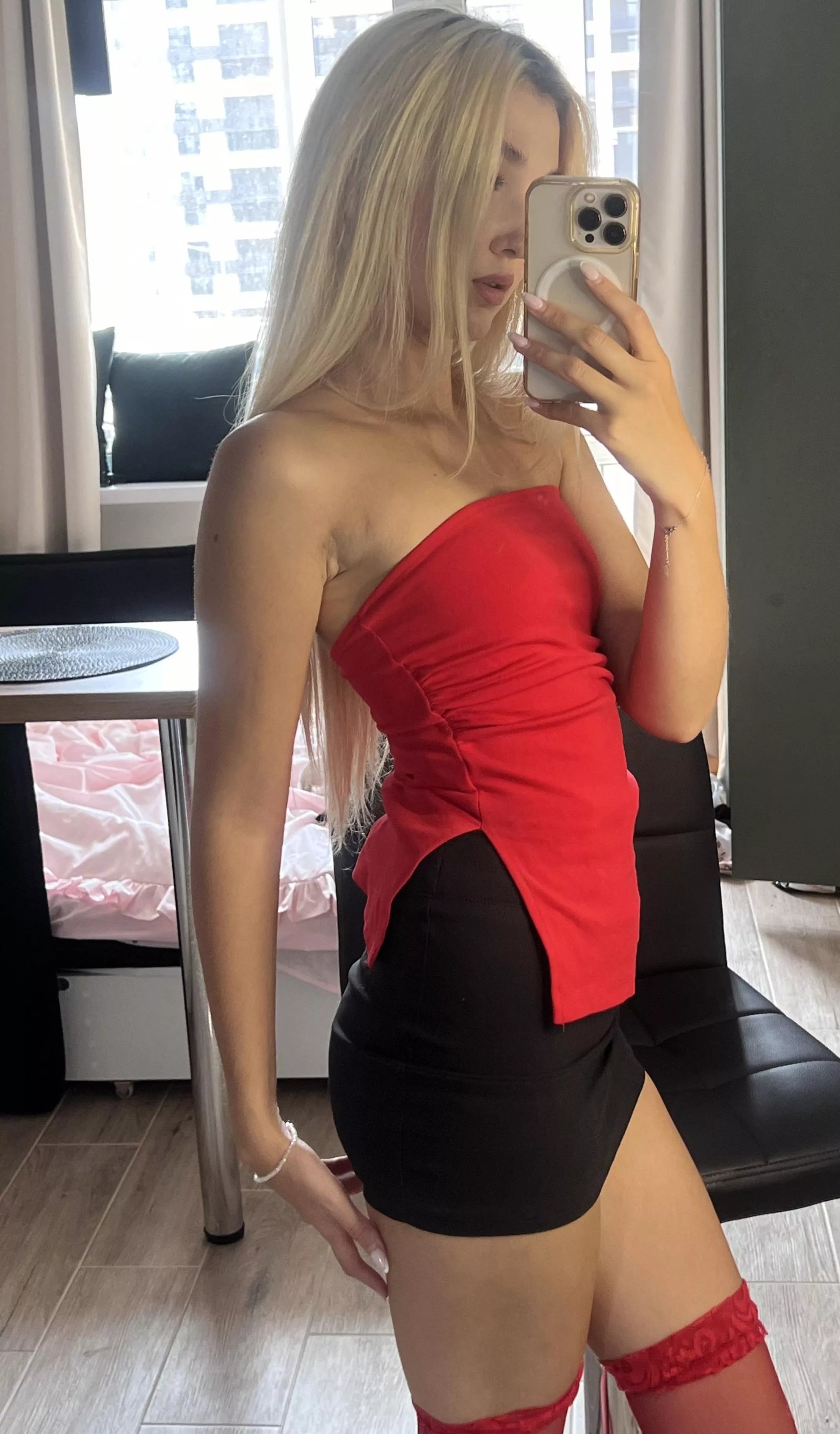 a sexy college girl wholl drive you crazy