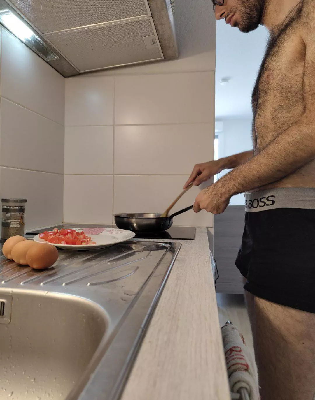 Am I late for breakfast?