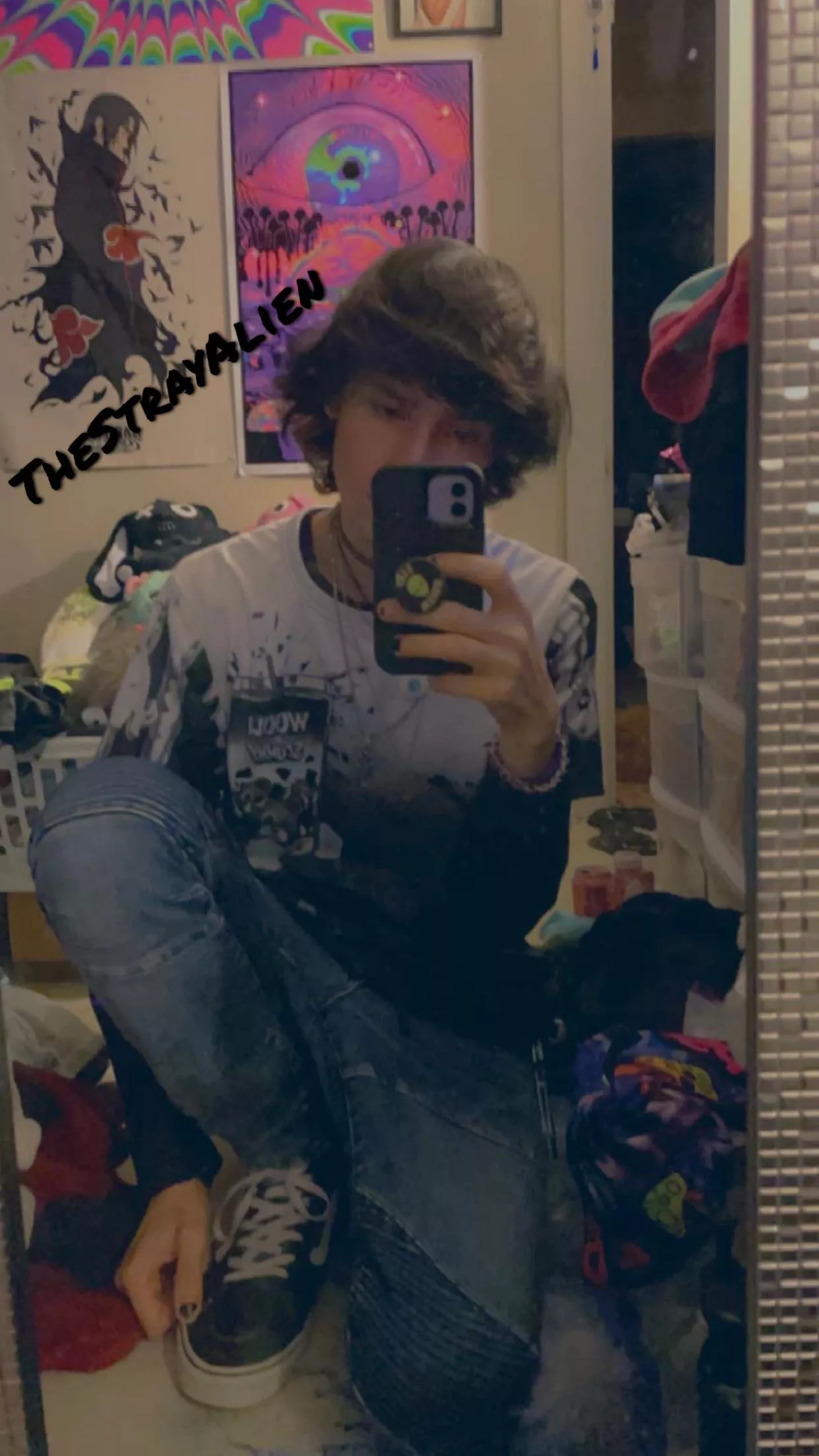 Cum play with me 🧸🗝️🚪💦