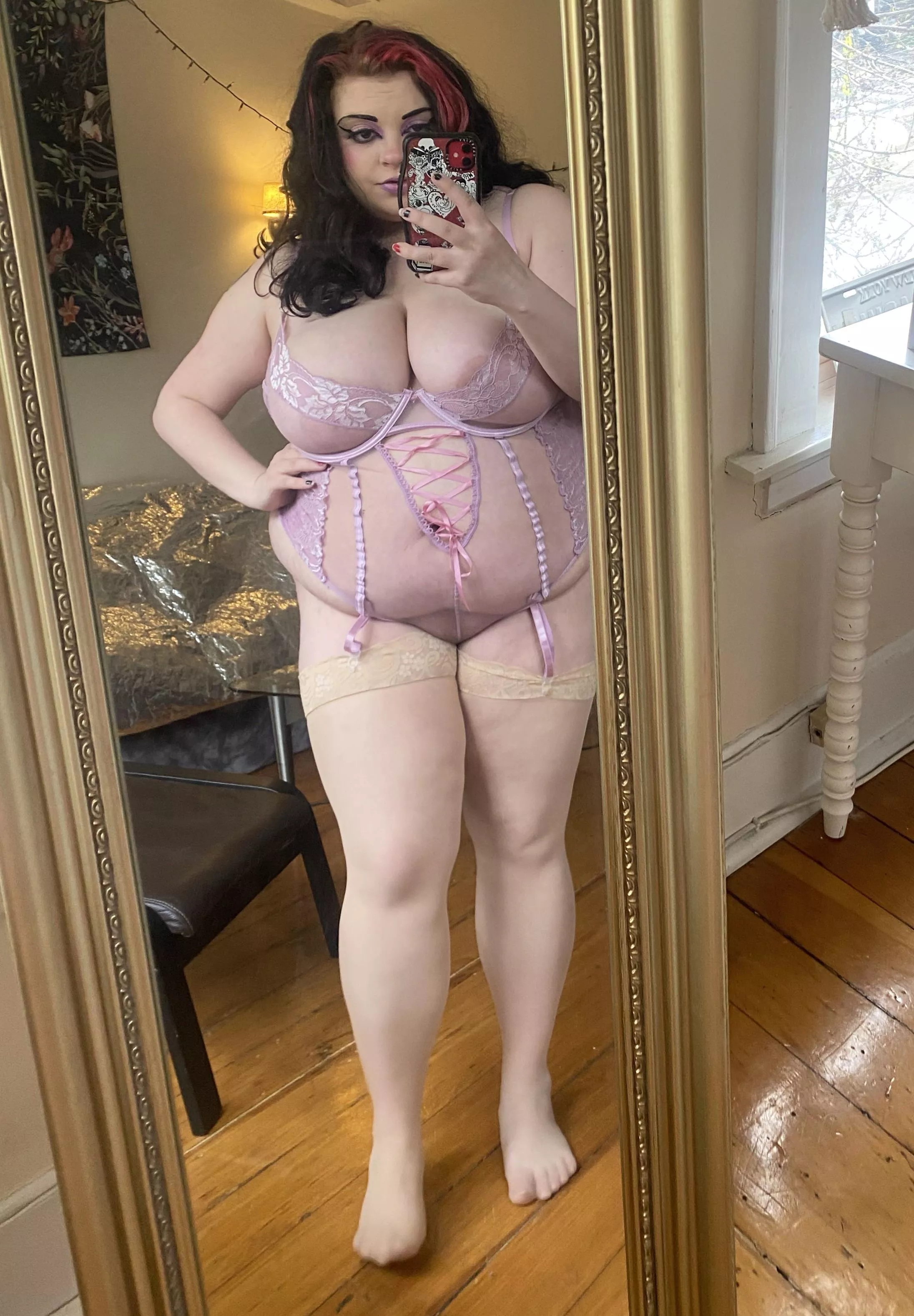 Everything about me is big! Personality! Belly! Tits!! 