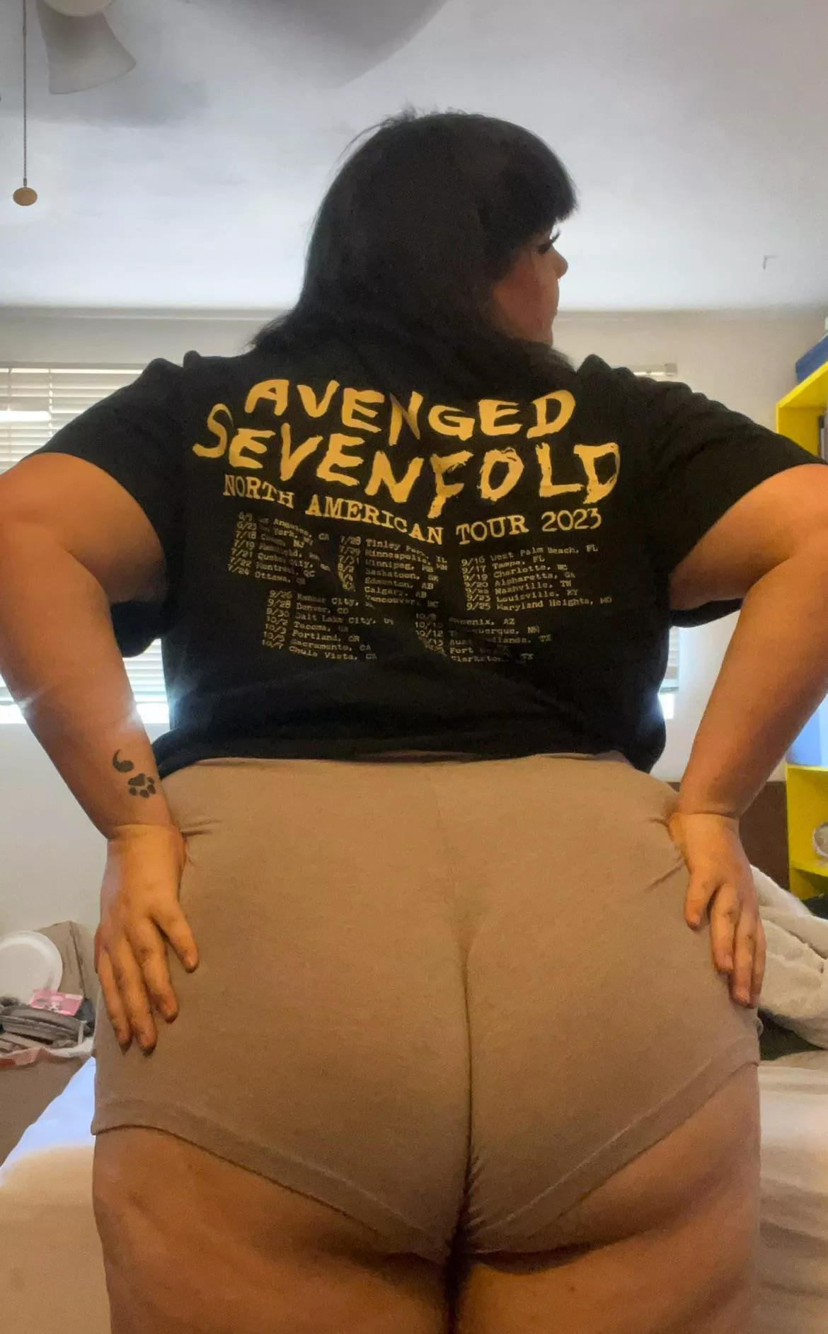 Follow me! 🖤🕸️