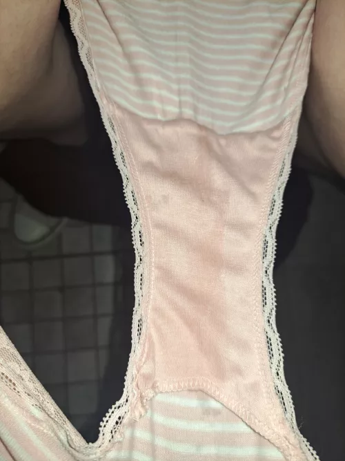 Got milk? Just an hour in these brand new aerie fullbacks and they are already getting soaked in my milf milk 🥛 