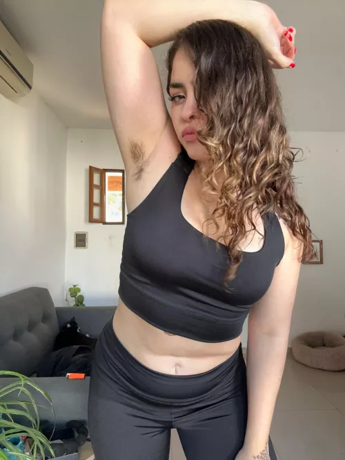 Hairy and sweaty armpits [p]	