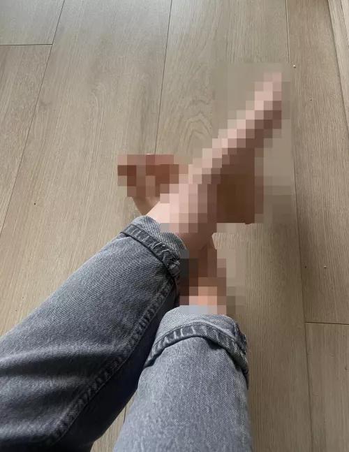 Honestly, being a beta without a domme is the worst kind of existence 😂 [findom]