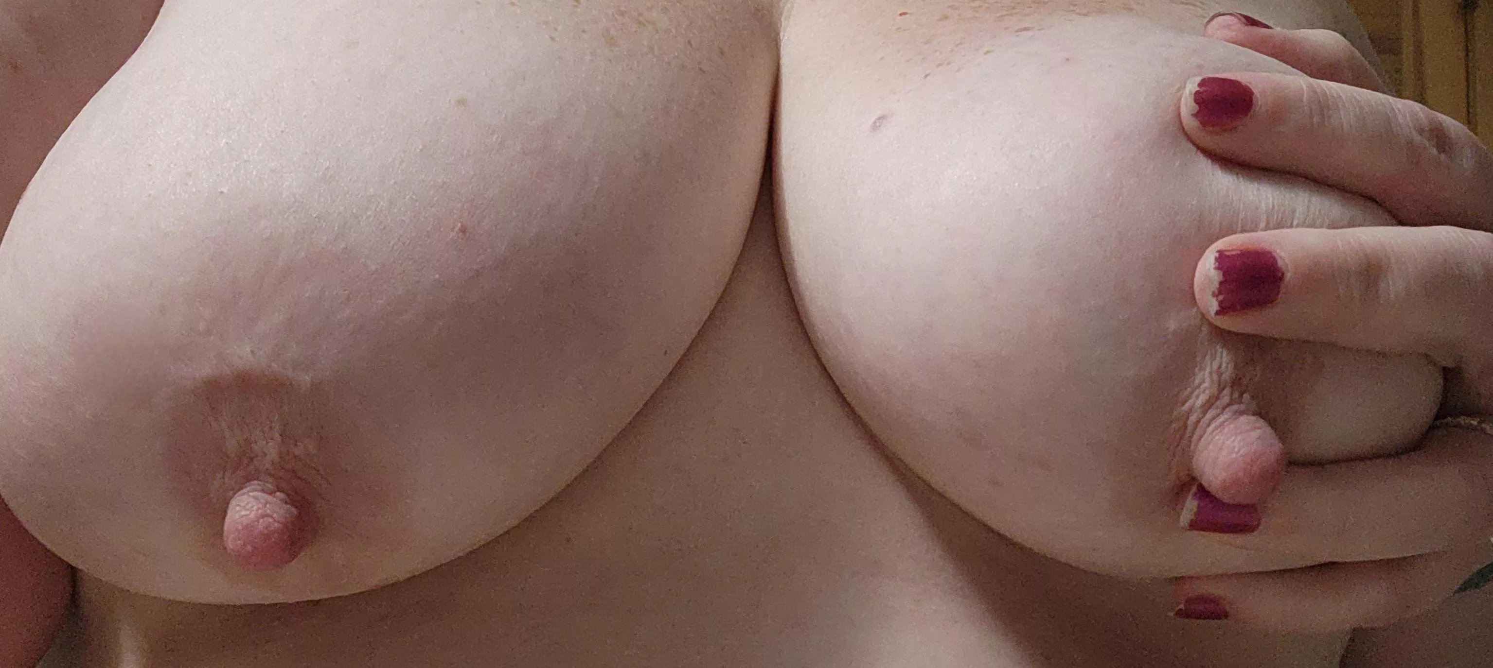 Hope you have a great day! Maybe these will help make it a bit better 😘