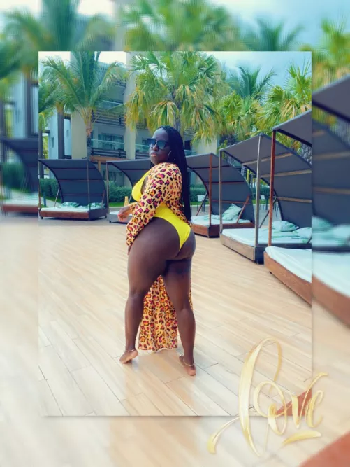 I wanna get naughty while on vacation 