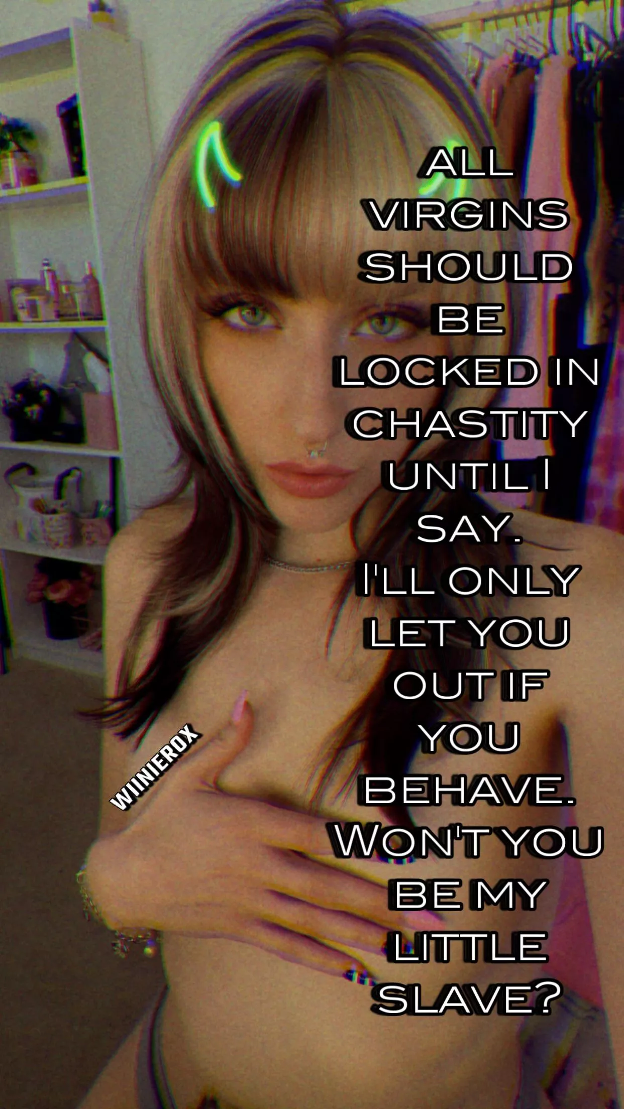 I’m here to remind you of your fucking place! 😈🖤 Now lock that thing AWAY!! 