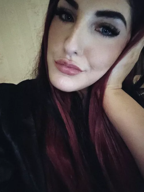 Just clocked out....who wants to chat and unwind???