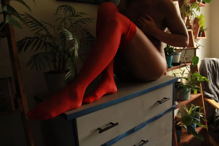 Knee highs give easy access 🥵