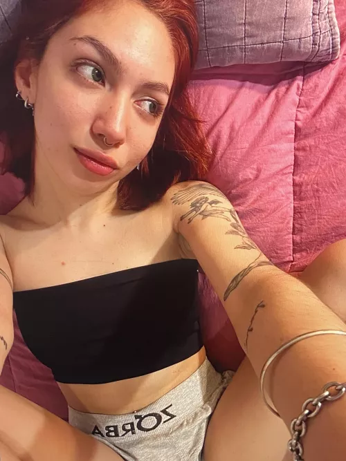 (melbs) so are u into redheads like me?? x