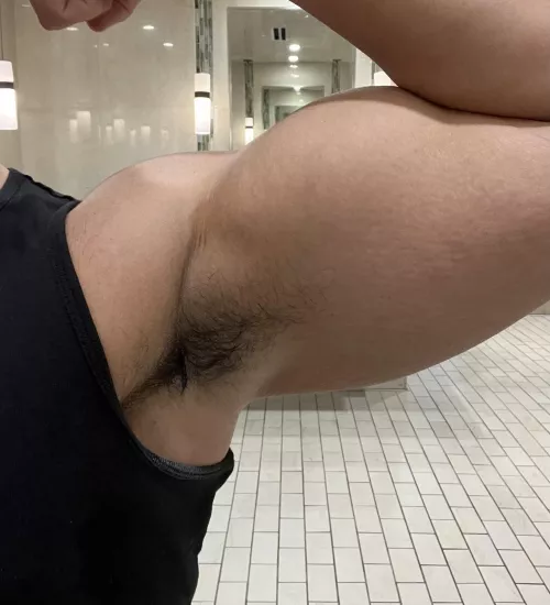 Monday gym session it was a sweaty one give em a sniff bro (30)