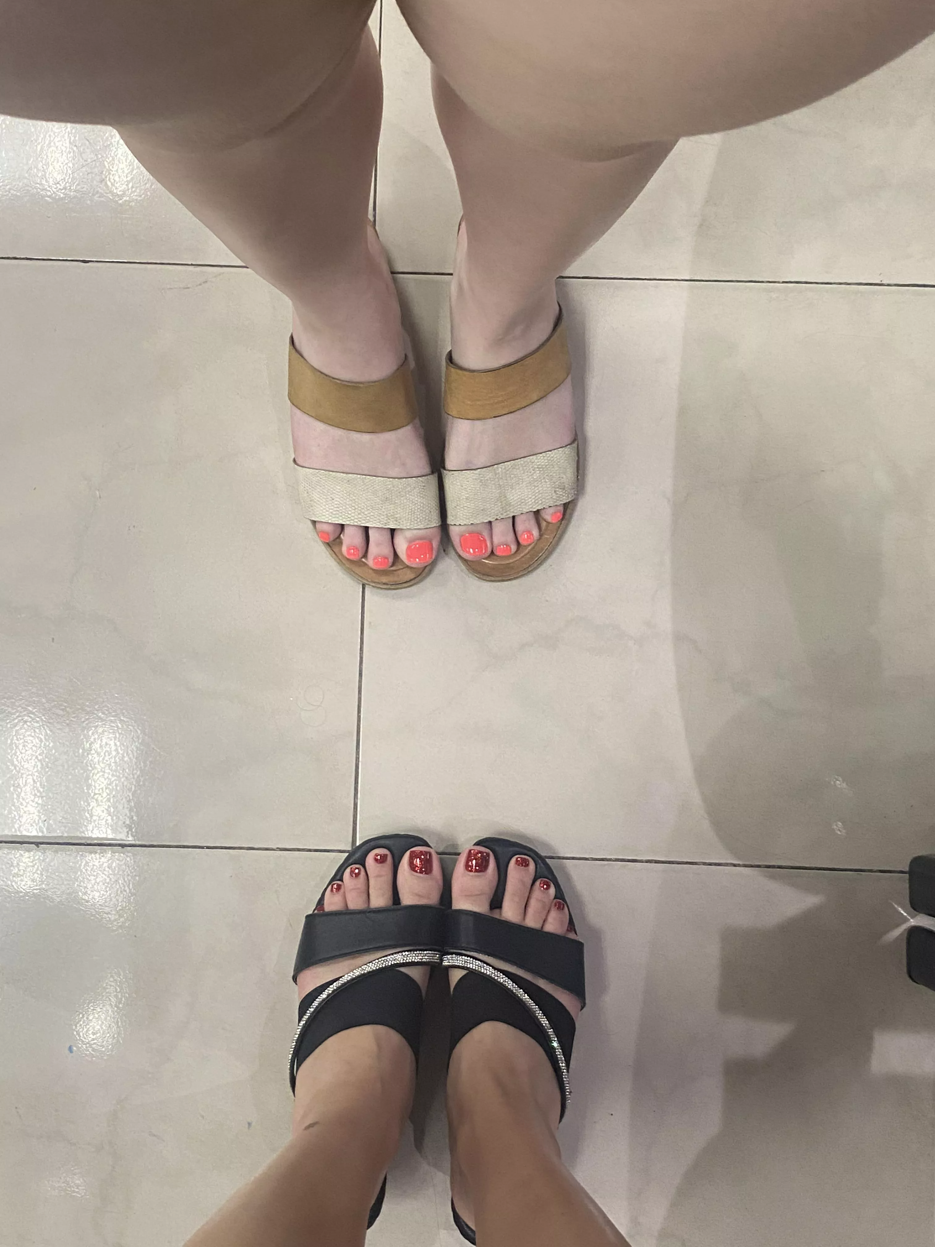 Red toes or peach toes? 